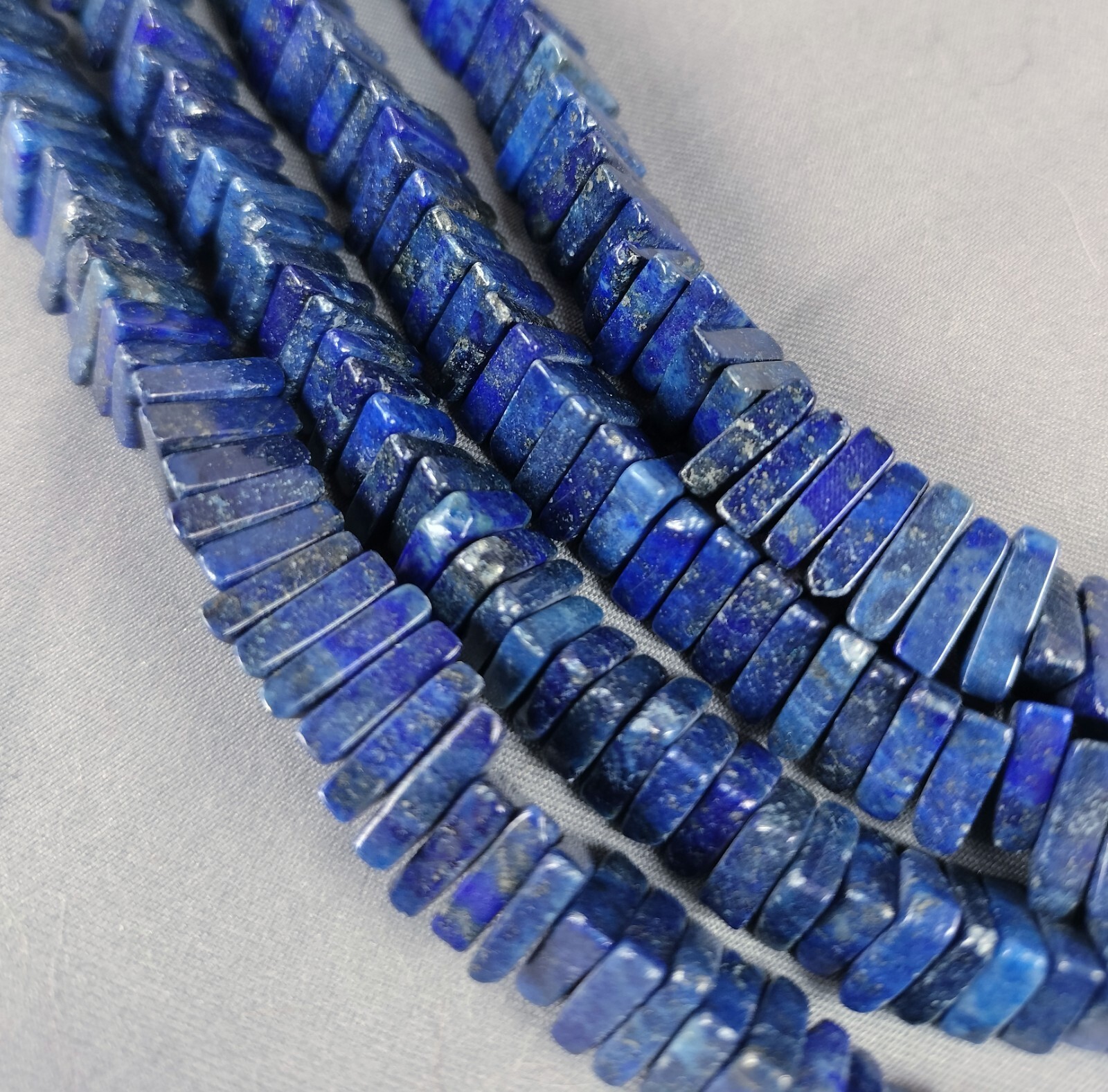 Unique 4 x 10mm Triangle Lapis Lazuli Beads Blue Center-Drilled 16″ Strand