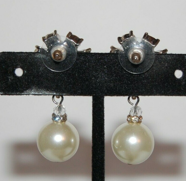 ELEGANT COUTURE RHINESTONES SILVERED METAL FAUX PEARL DROP DANGLE POST EARRINGS