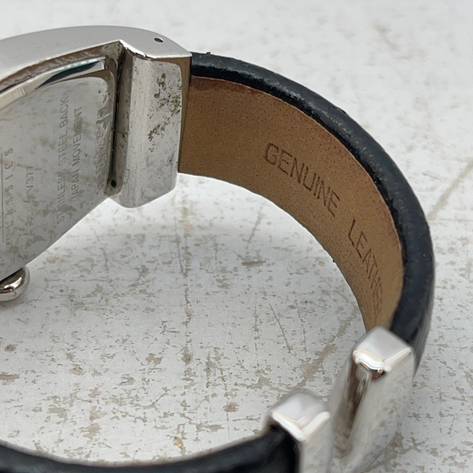 Joan Rivers Classics V377 Watch Leather Bangle Wristwatch Silver Tone Working