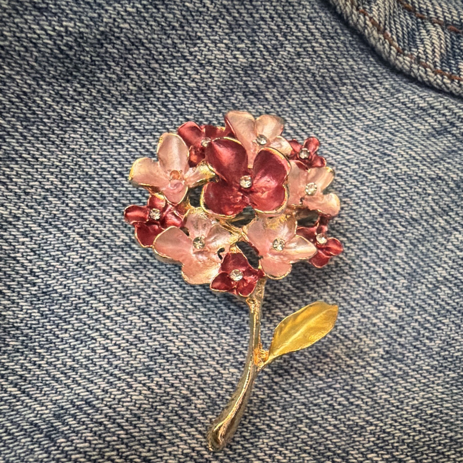 Gold Tone Pink Enamel Flower Floral Brooch Pin – Flowers & Plants Theme