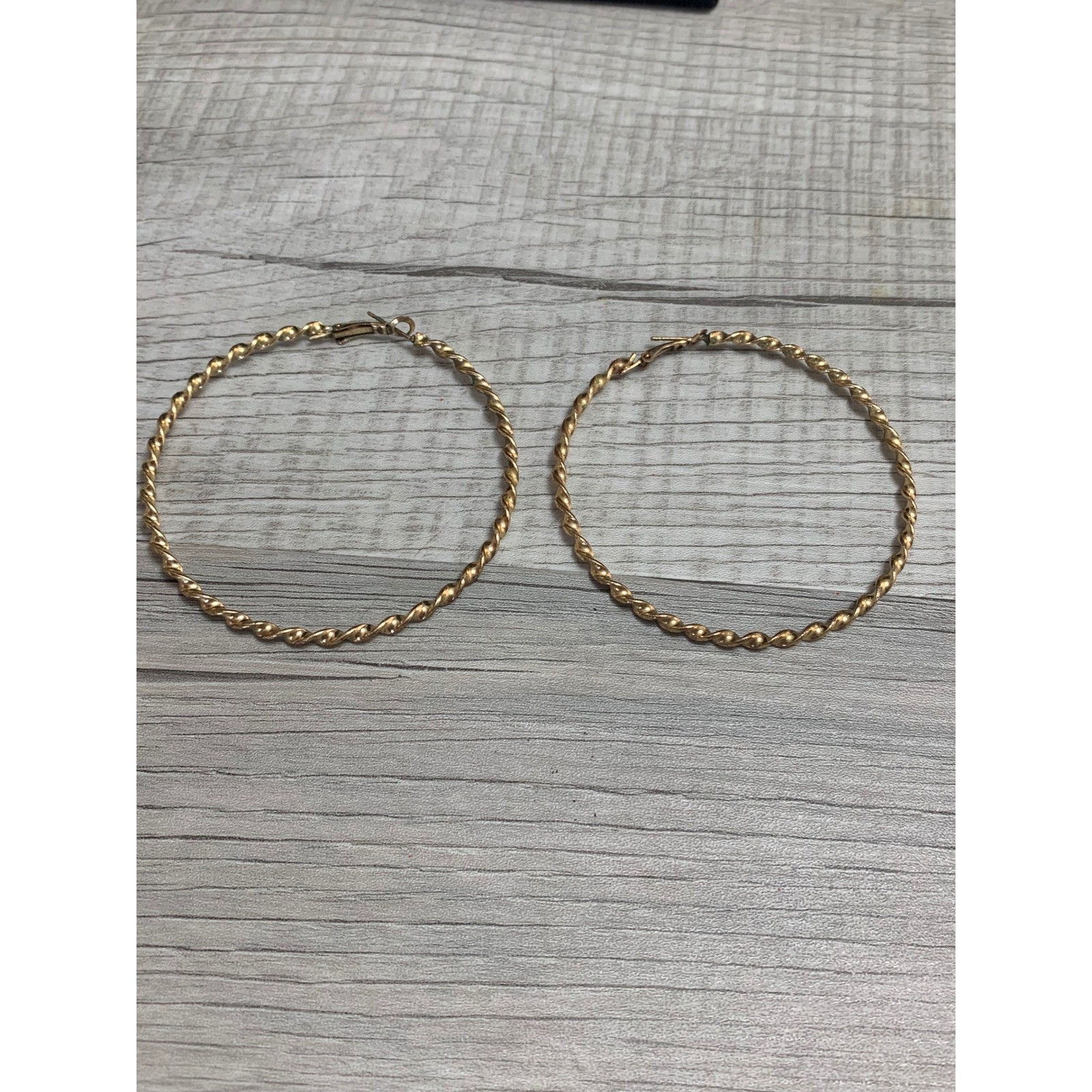 Gold Tone Twisted Rope Large Hoop Earrings Textured Spiral Latch Back 2.25″