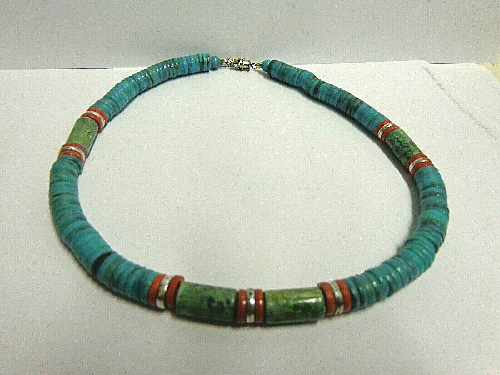 turquoise/red coral type necklace rd disc shaped pcs sz 15in lg screw catch