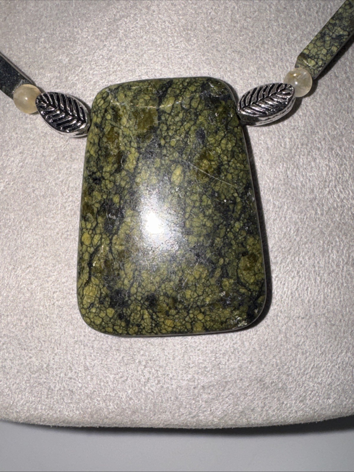 Vintage Handmade Reptilian Jasper 19 Inches With A /1 1/2 Inch Drop Please Read