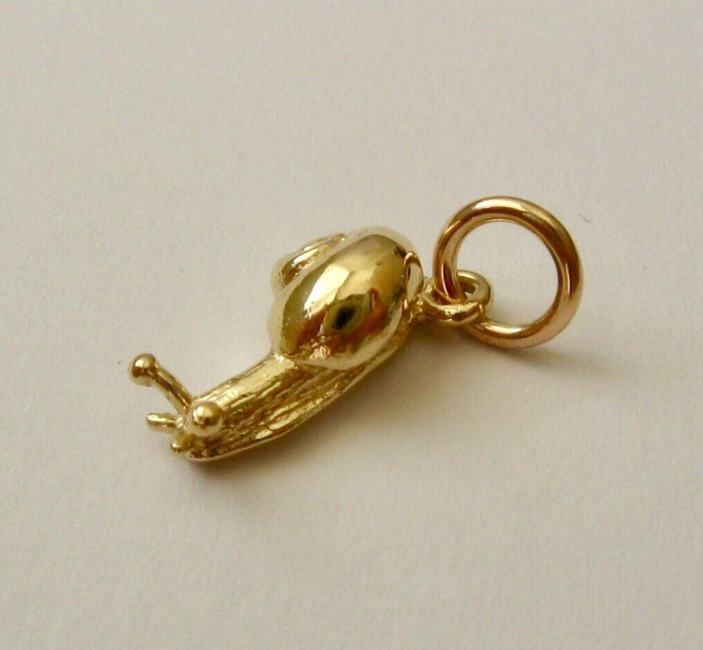 SOLID 9K 9ct Yellow Gold Snail Animal Charm Pendant