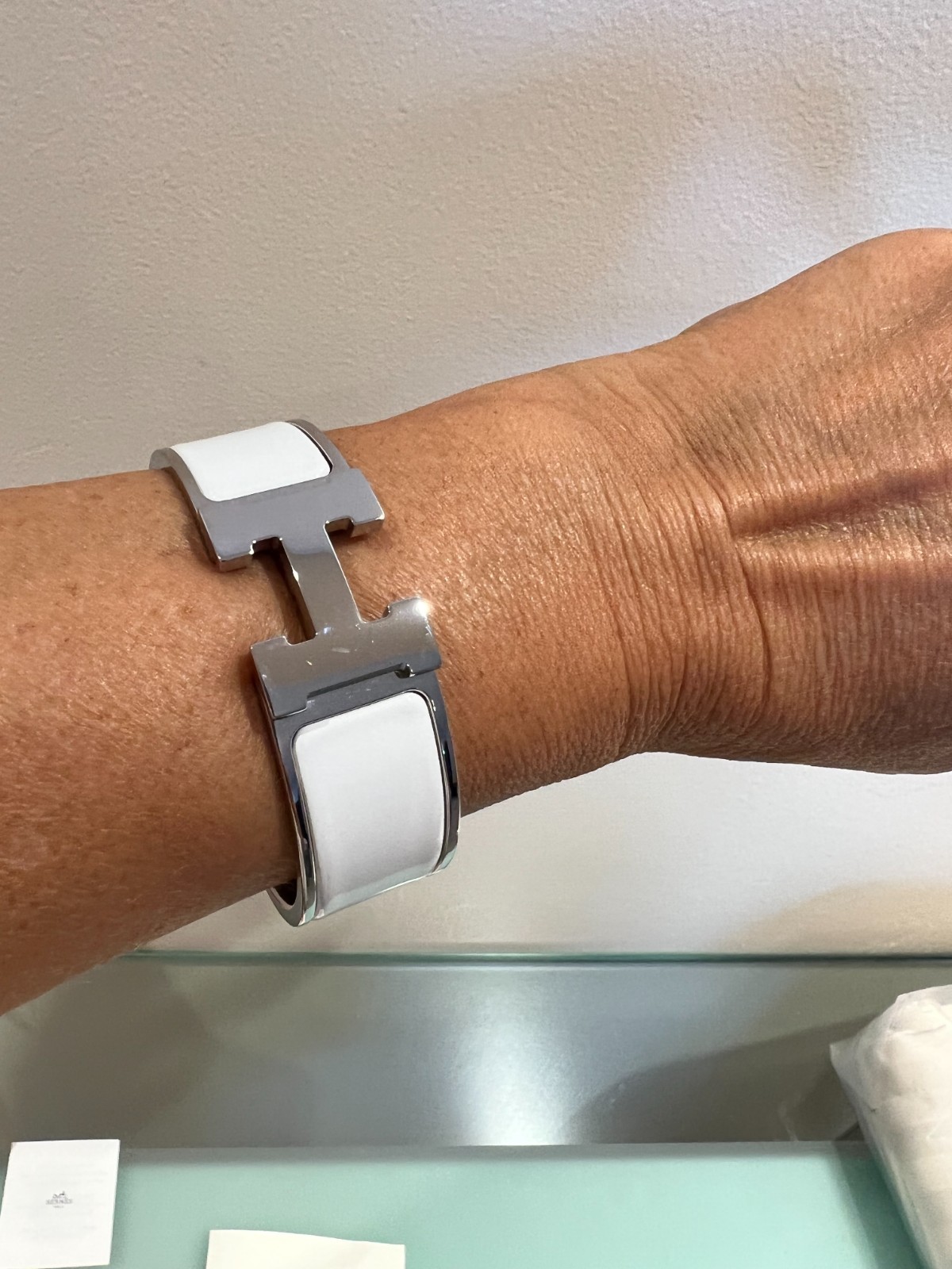 New Authentic HERMES Silver White Enamel Clic Clac H Wide Bracelet Size M/L GM