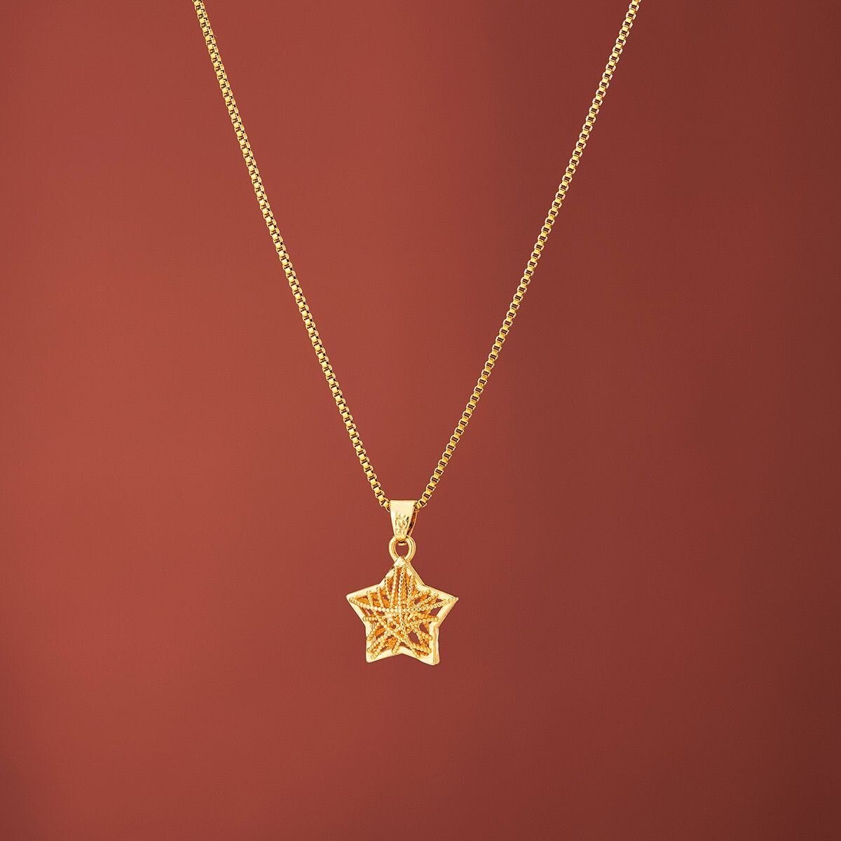 Woman 18K Gold Plated Stainless Steel Lucky Star Pendant Chain Necklace