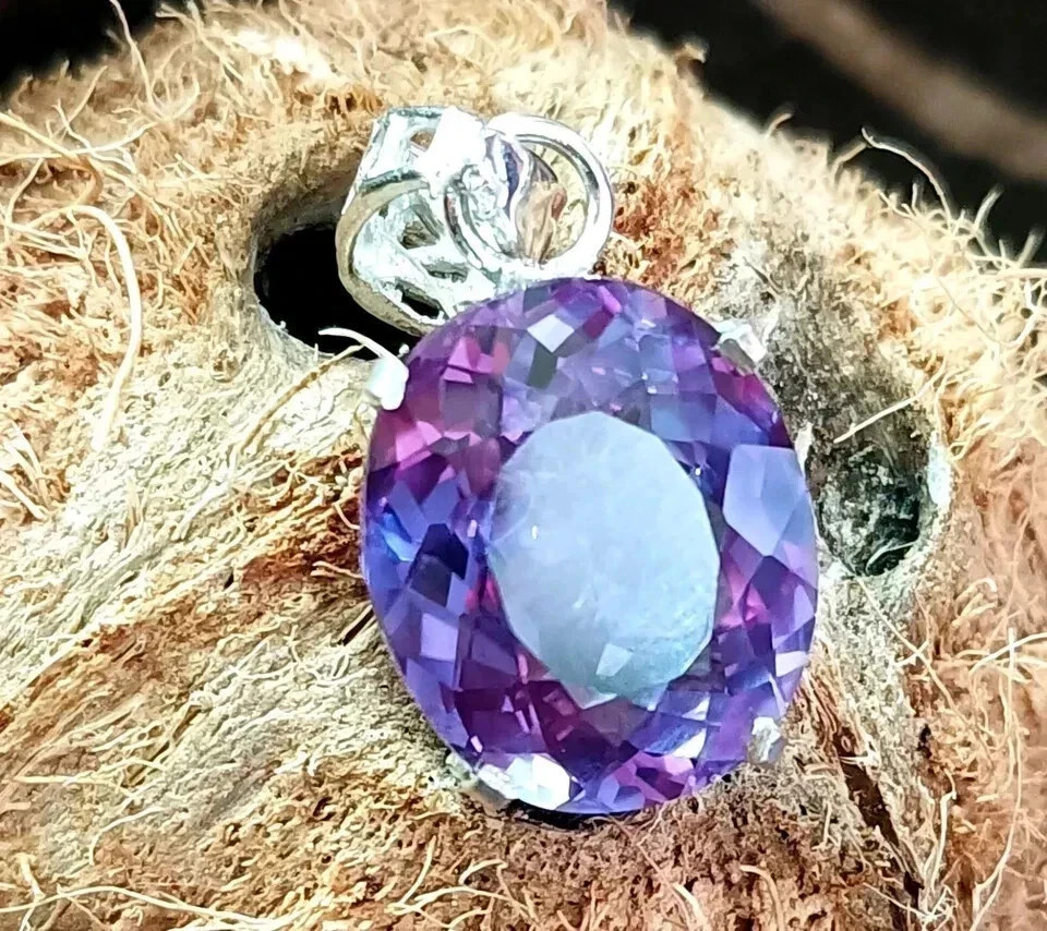 Natural AAA 26 CT Color Change 925 Silver Alexandrite Pendant Certified Gemstone