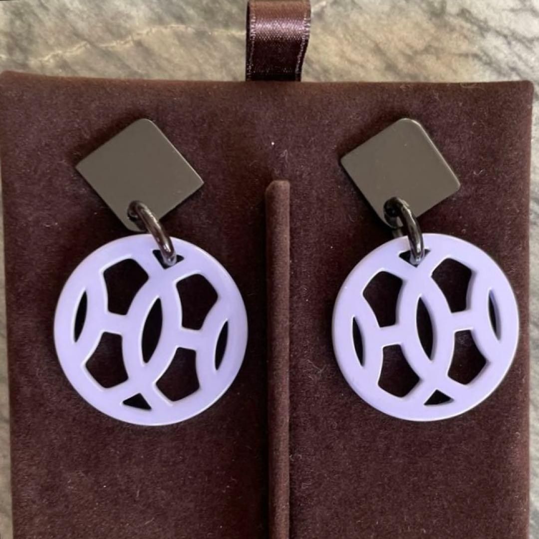Final SALE!! HERMES Earrings Buffalo Horn Purple with Box
