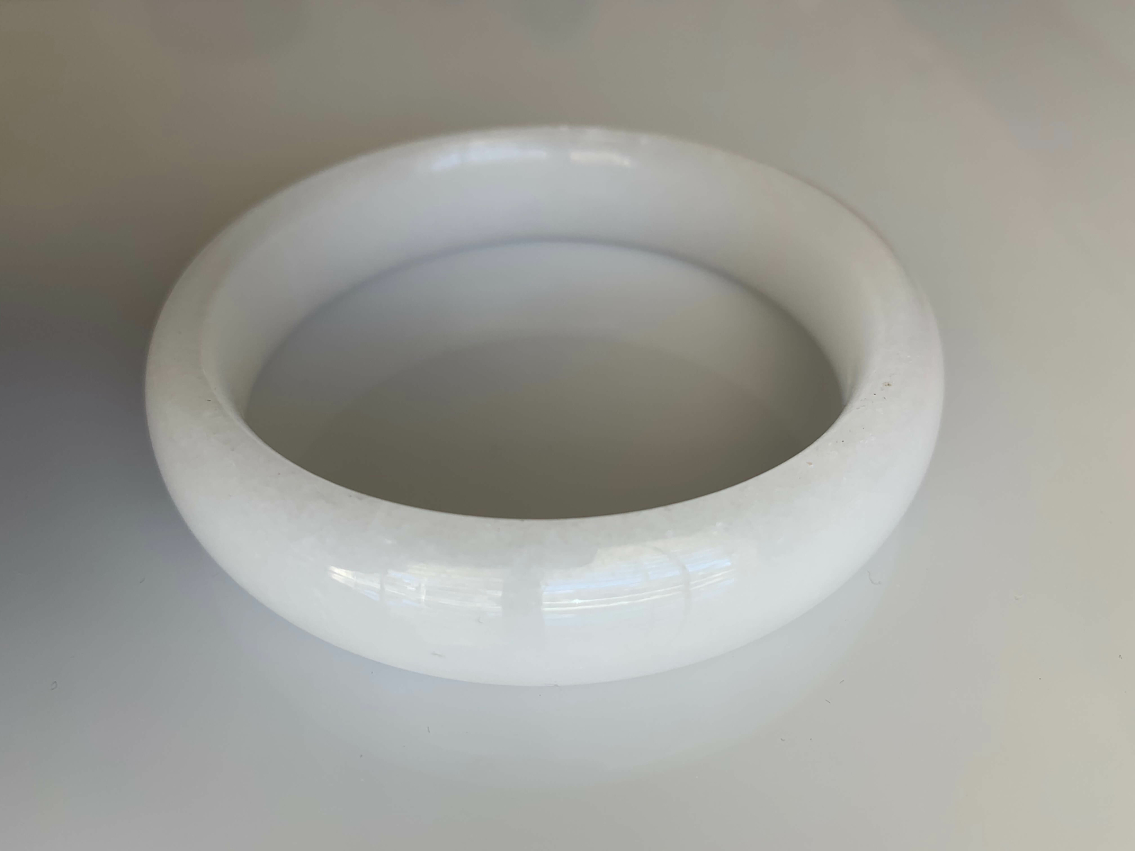 Gorgeous Natural Authentic Chinese White Jade Bangle Bracelet Joy Grade A 62 mm