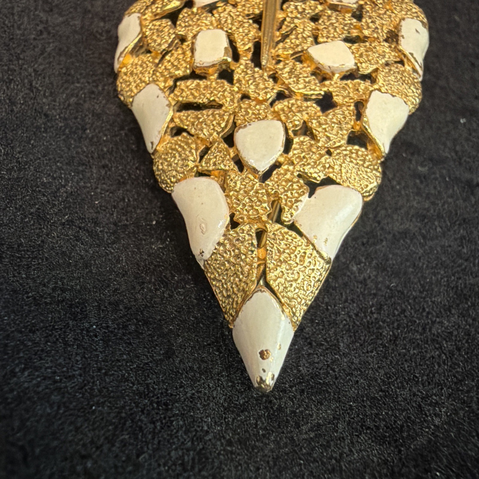 Gold White-Frost Enamel Brooch Leaf Pin Gold Tone Filigree Vintage 1960s