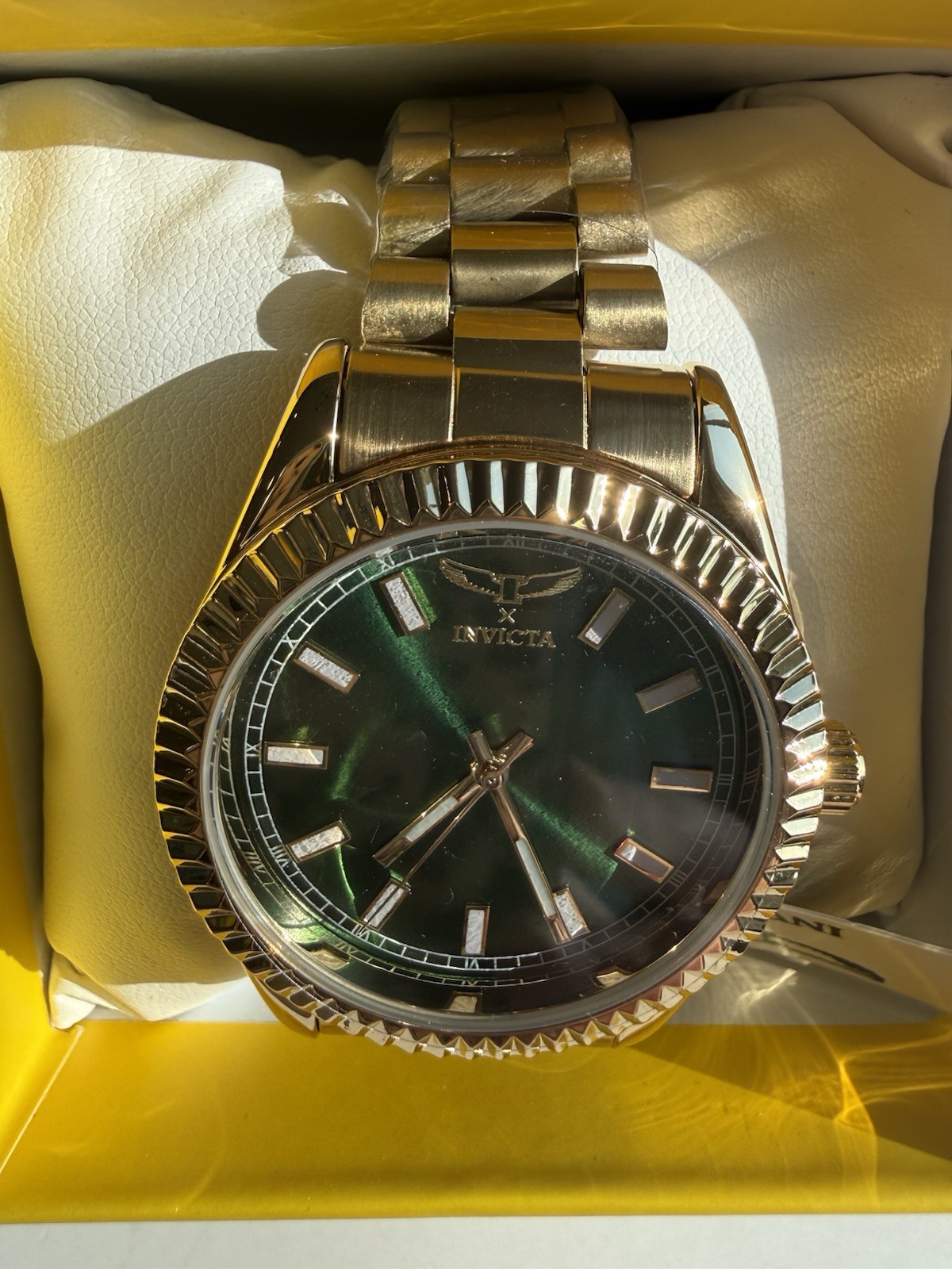 Invicta Men’s Watch Specialty I by Invicta Green Dial Yellow Gold Bracelet 69008