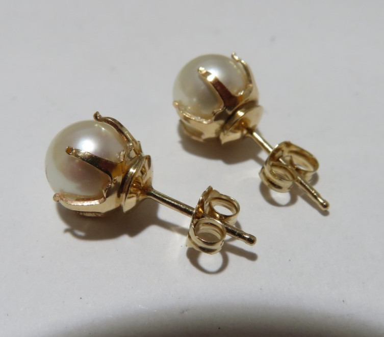 14K YG 6.90 mm ROUND CULTURED PEARL STUD EARRINGS 2.00 grams (AI-2765)