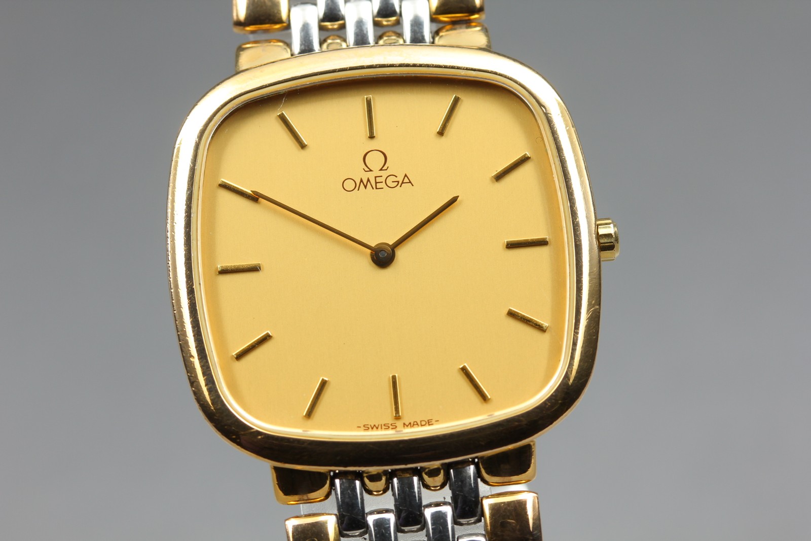 [Near MINT] 1991 OMEGA De Ville Cal.1378 30mm Gold Dial Vintage Men’s Qz Watch
