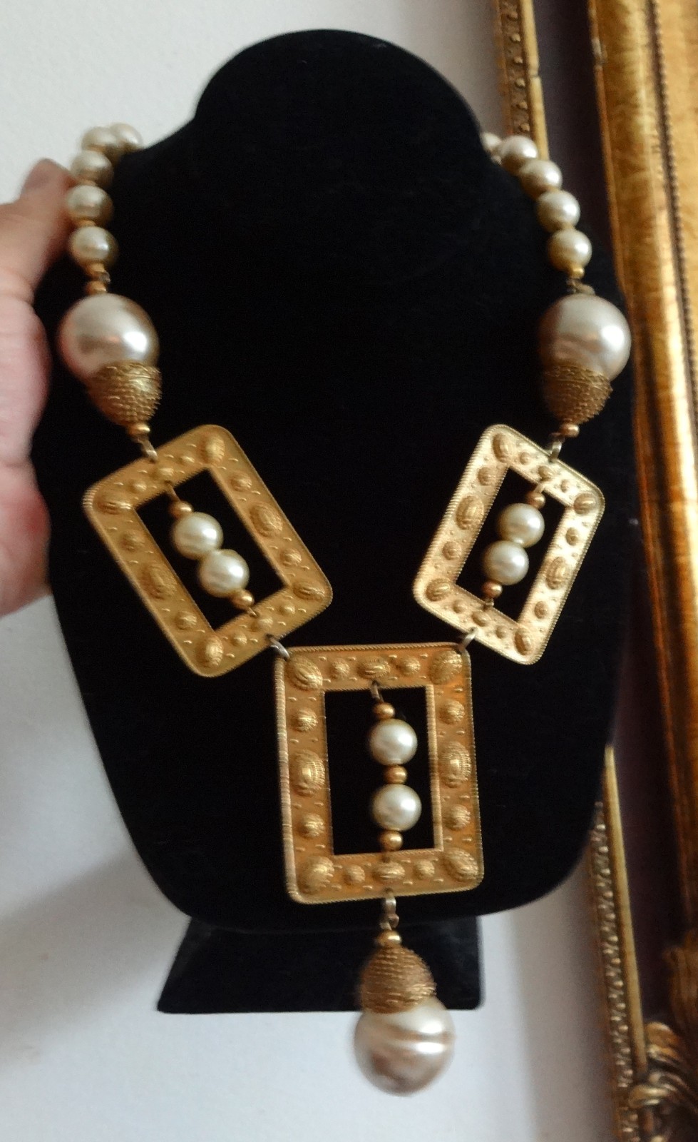 Vtg Signd DR Massive Statement Gold Tone Chunky Baroque Pearl Etruscan Necklace