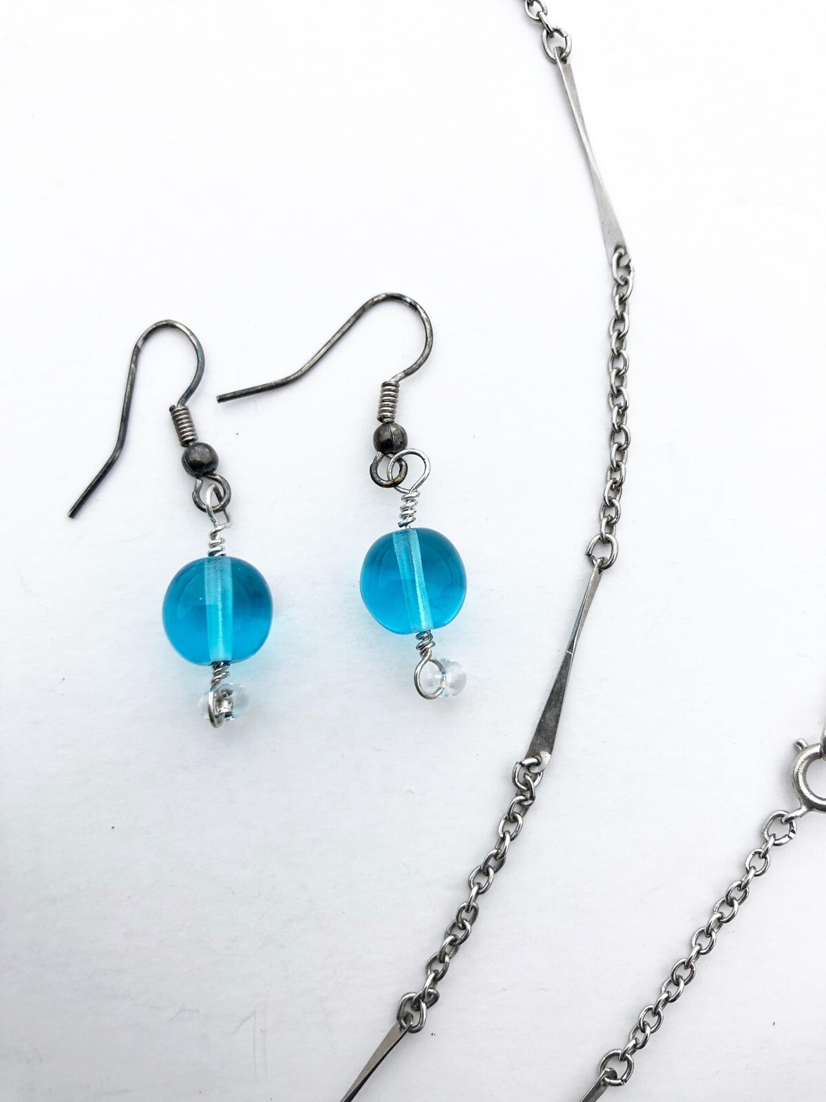 Necklace Pendant and Earrings Beads Optometrist Glass Teal Blue White Mix 22″