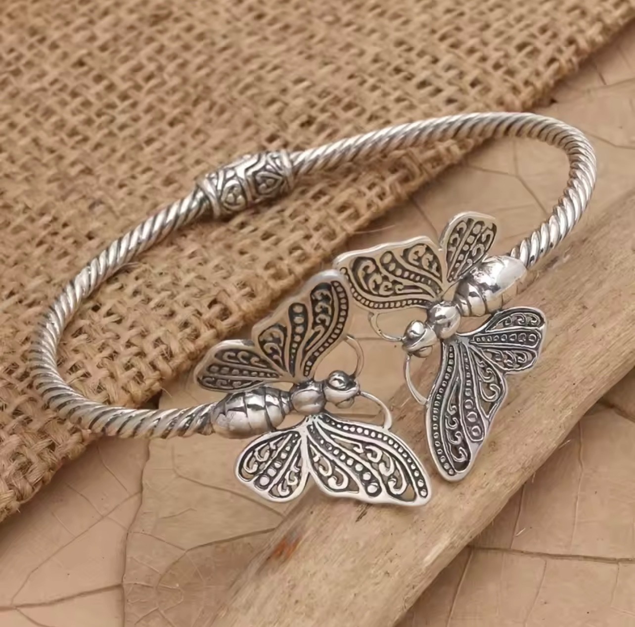 Retro Trend Personality Creative Butterfly Open Bracelet Ladies Niche Ethnic Sty