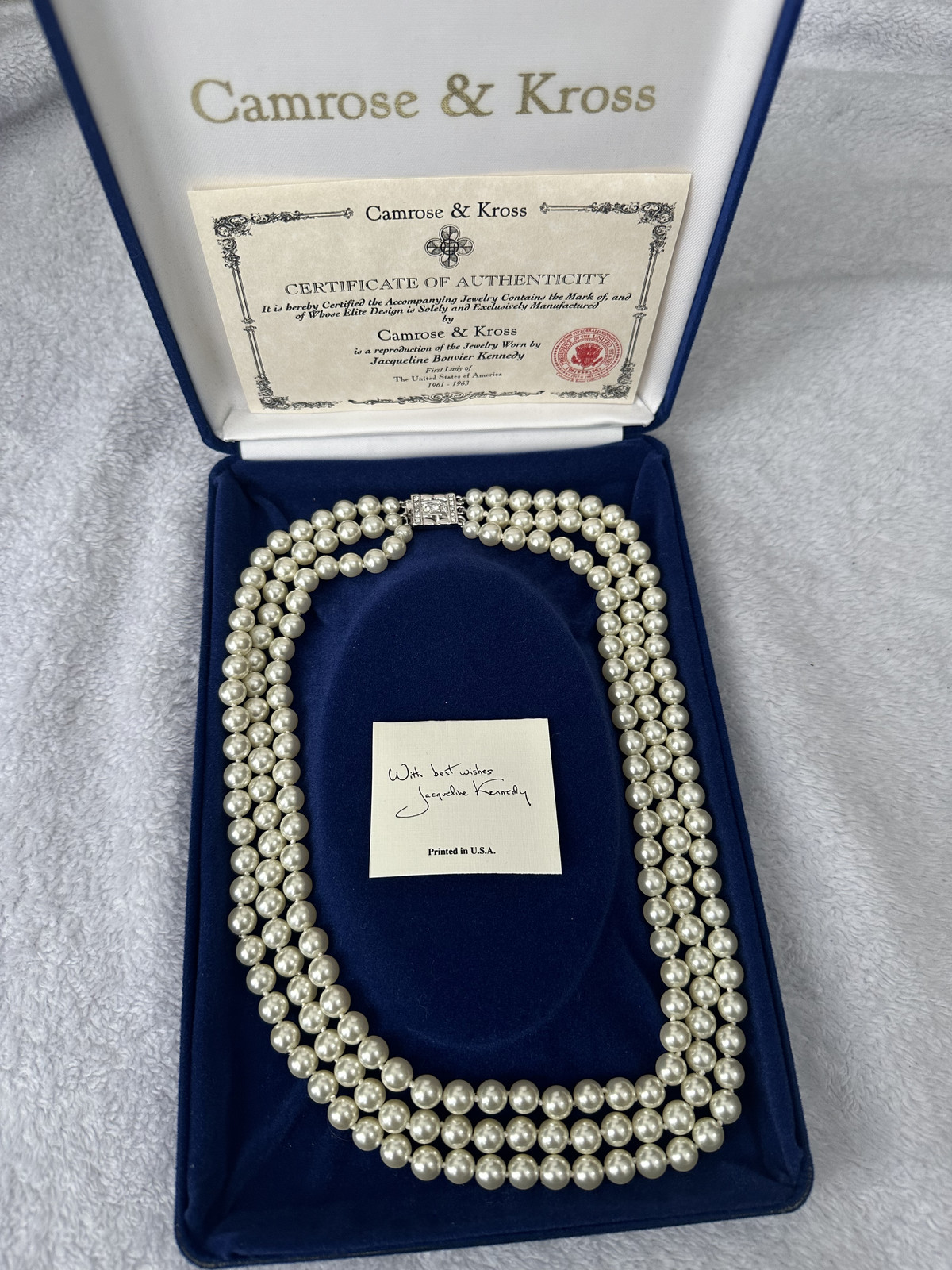 Jacqueline Kennedy Reproduction Simulated Pearl Necklace