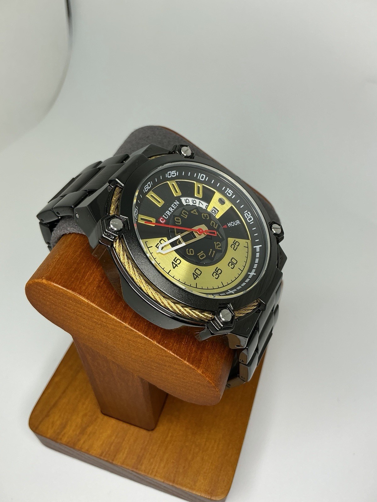 Curren Men’s Round Analog Quartz Date Black/Gold Dial Steel Bracelet