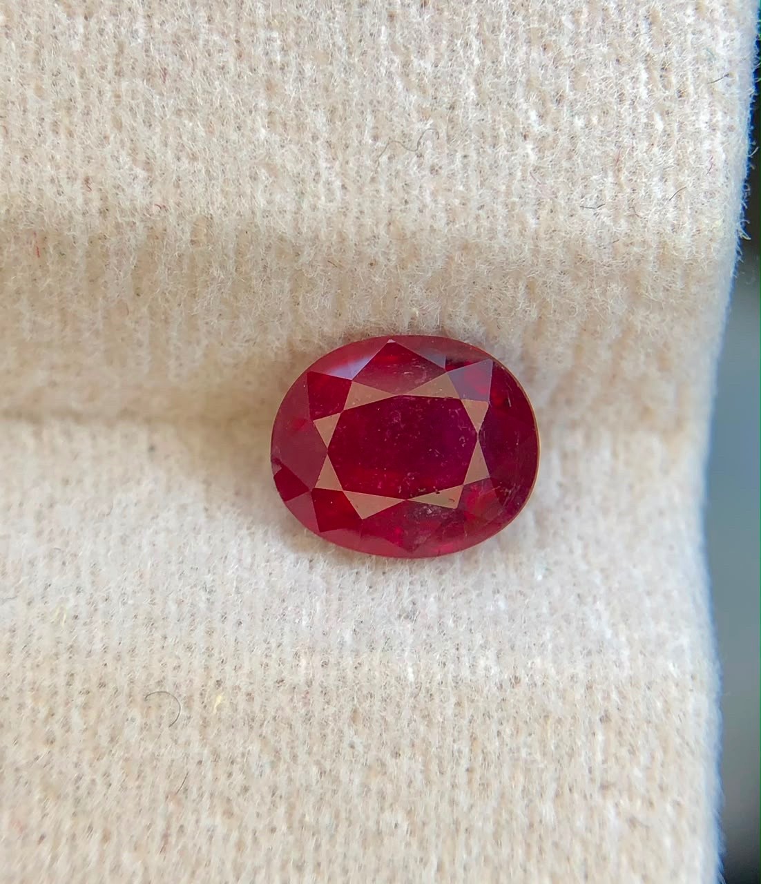 1.11 carat Natural no Heated no Treatment Red Ruby with oval shape from Mozambiq