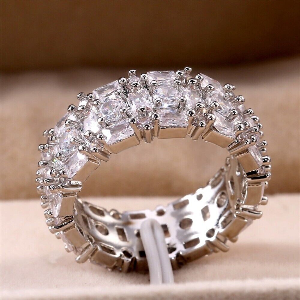Silver Plated Forever Shiny Ring For Valentine Gifts 2.6 Ct Anniversary Band