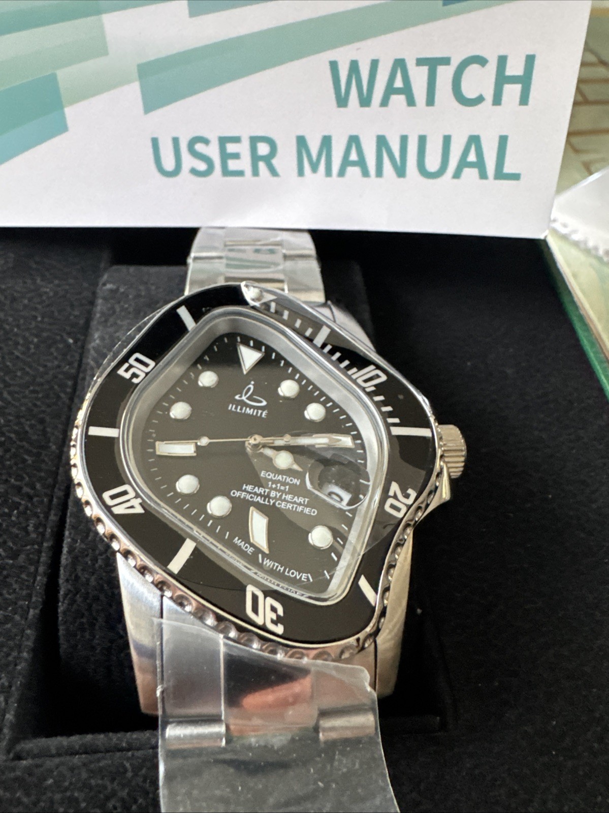 Illimite Black Bezel/ Black Dial/Silver Strap Triangle Dial Classy Watch