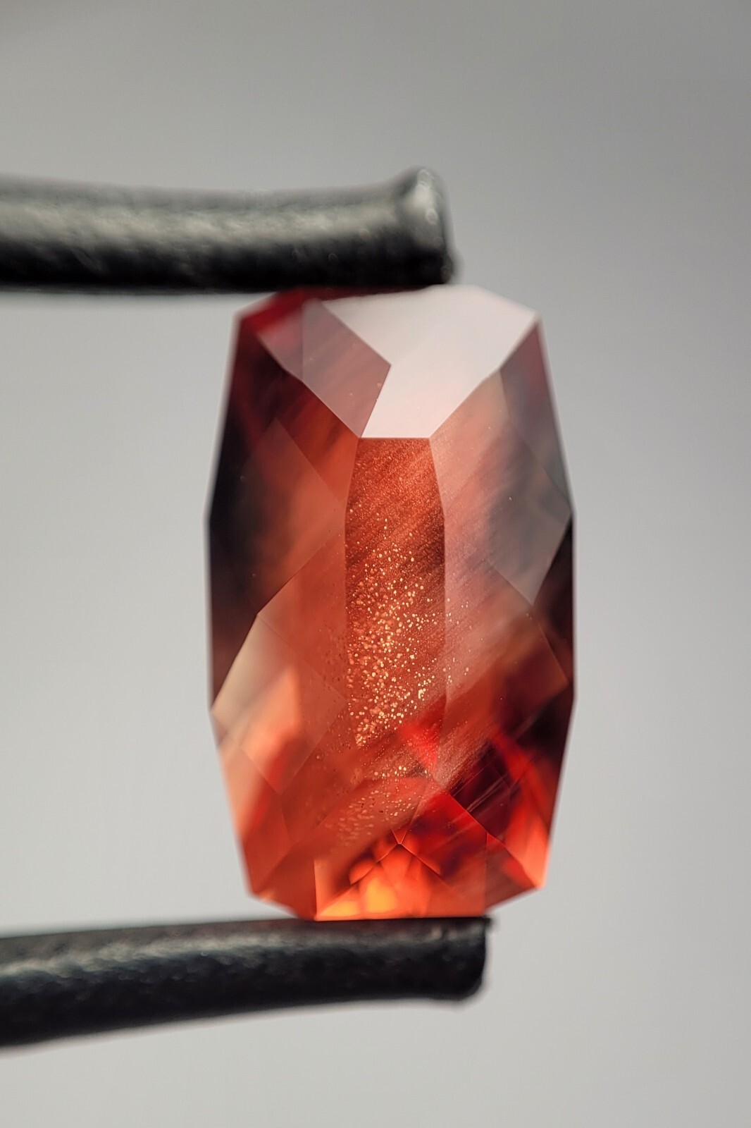 Oregon sunstone: custom cut cushion shape gemstone 7.1 cts