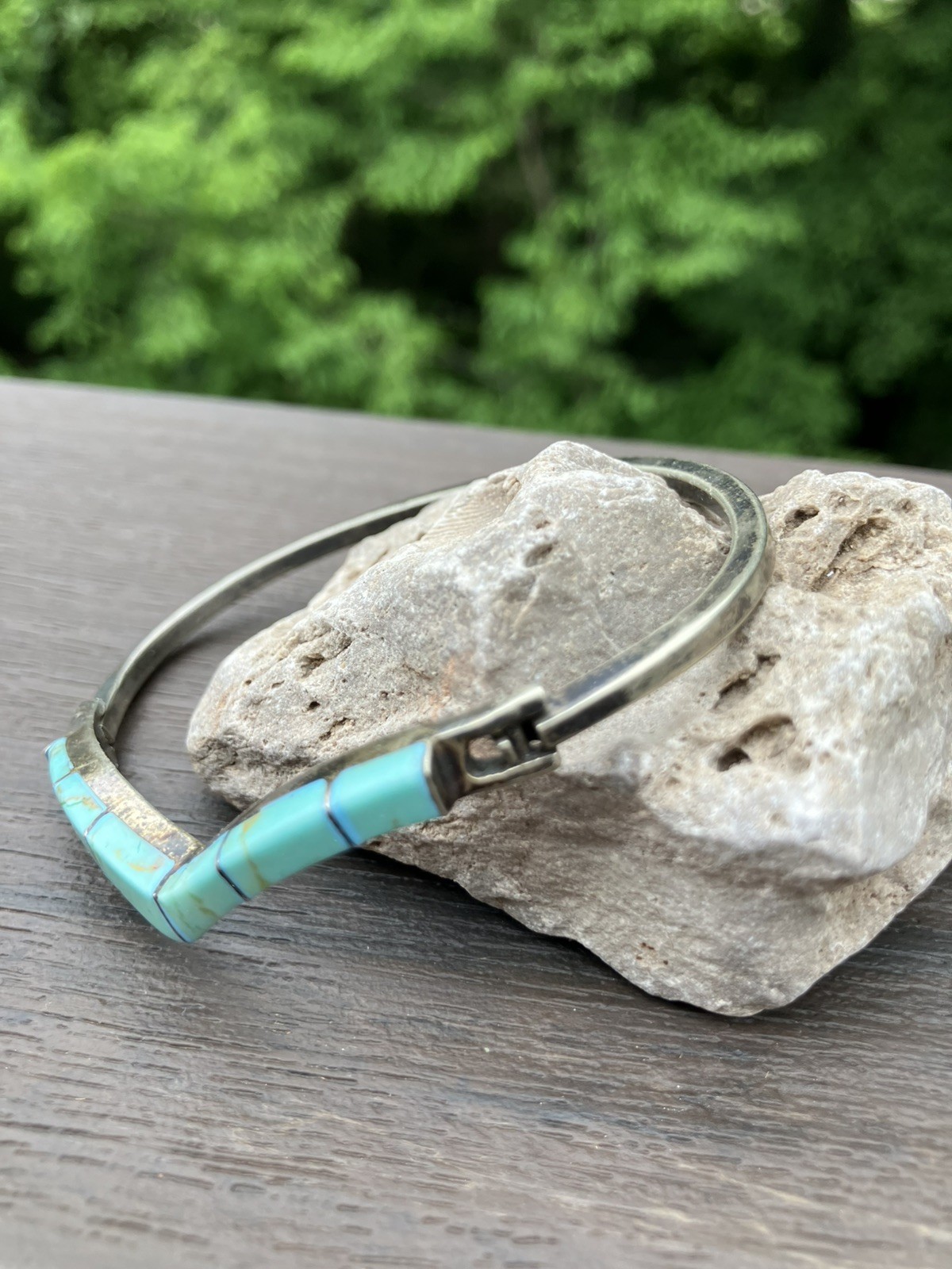 Vintage Mexico 925 Sterling Silver Turquoise Inlay 7 3/4” Hinged Bangle Bracelet