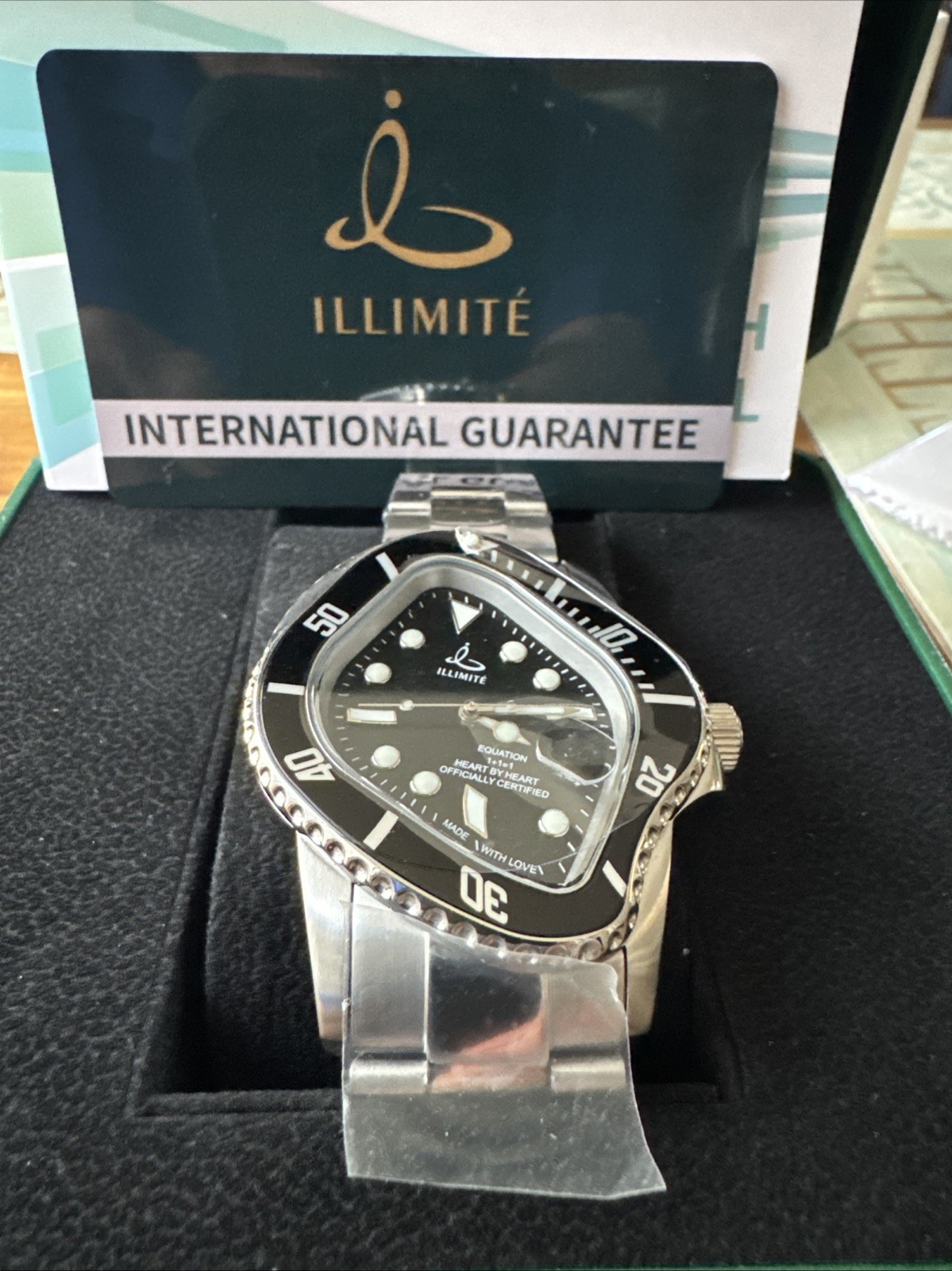Illimite Black Bezel/ Black Dial/Silver Strap Triangle Dial Classy Watch