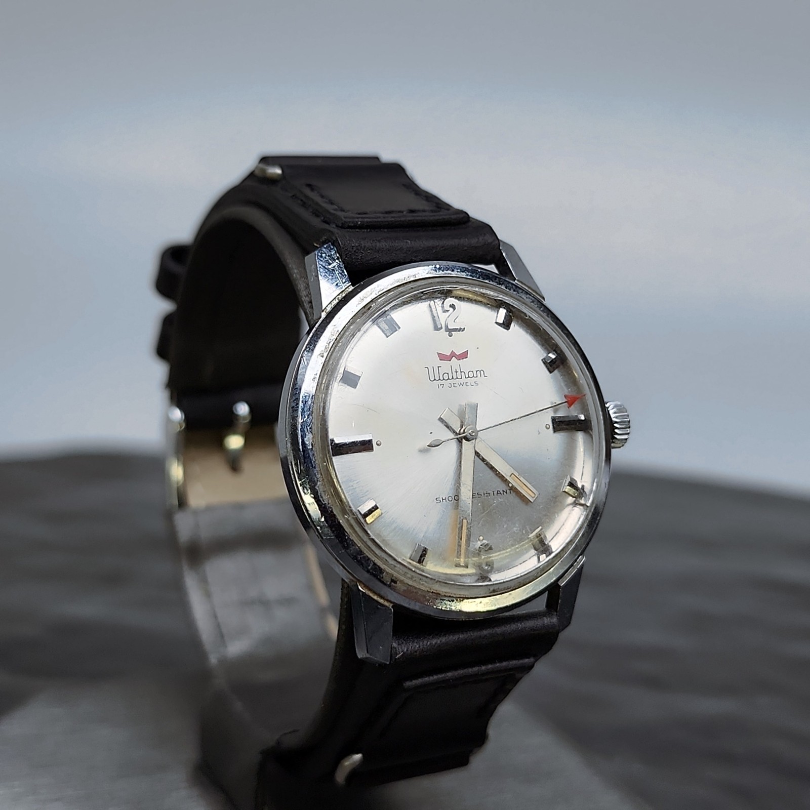 Waltham Swiss 17 Jewels Waterproof Wrist Watch- Working Vintage w/ Second Hand