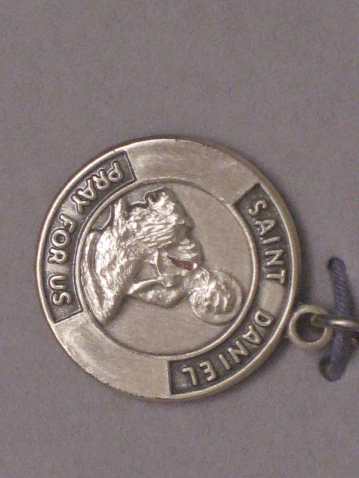 SAINT DANIEL PRAY Sterling Silver Medal Singer Christian pendant Jewelry