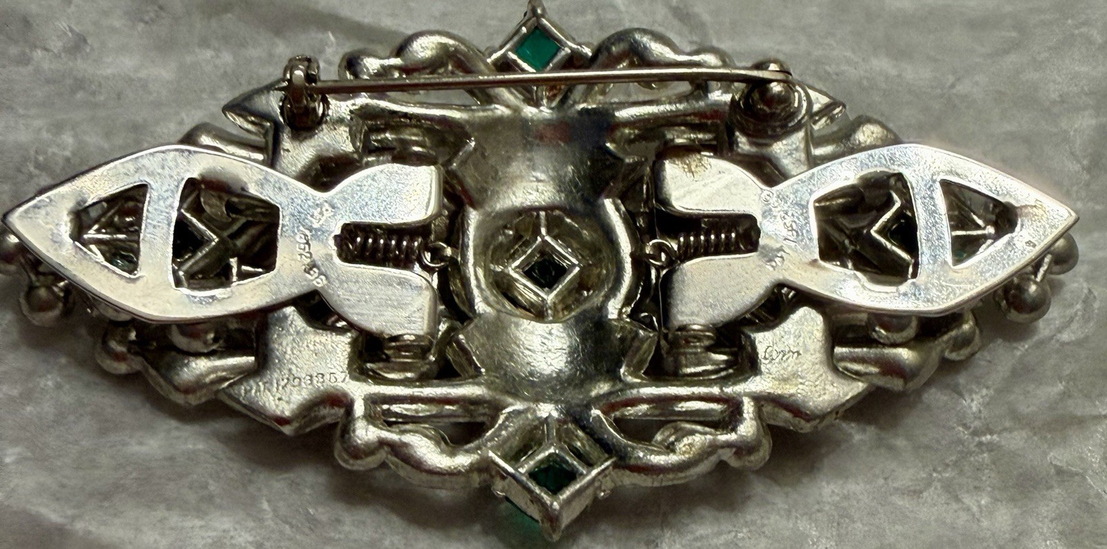 Coro Duette Dress Clips GREEN CLEAR Art Deco PAT # 1798867 & 1852188 ERA 1931-32