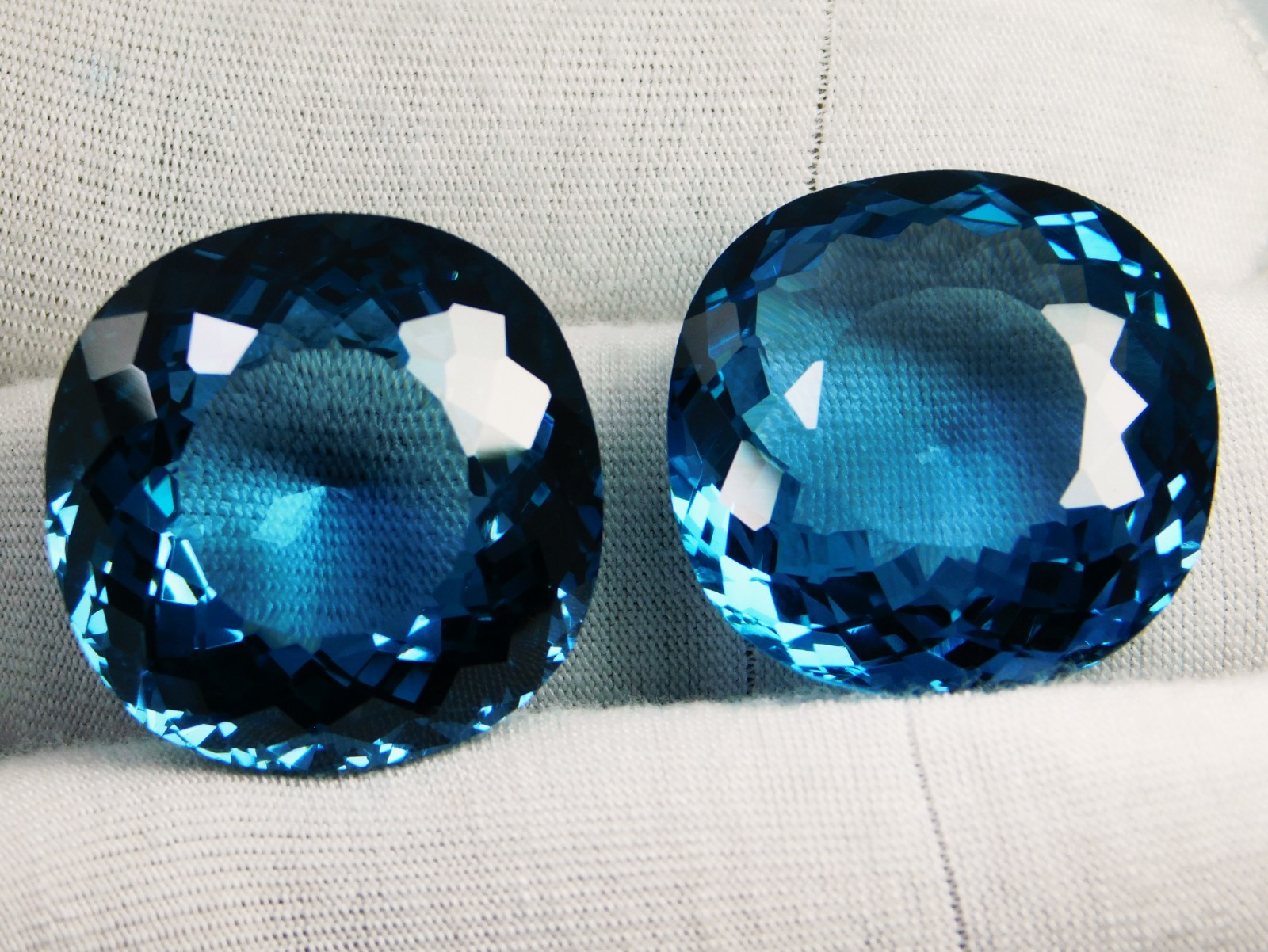 Flawless Natural Teal Sapphire 94.70 Ct Radiant Cut CERTIFIED Loose Gemstone