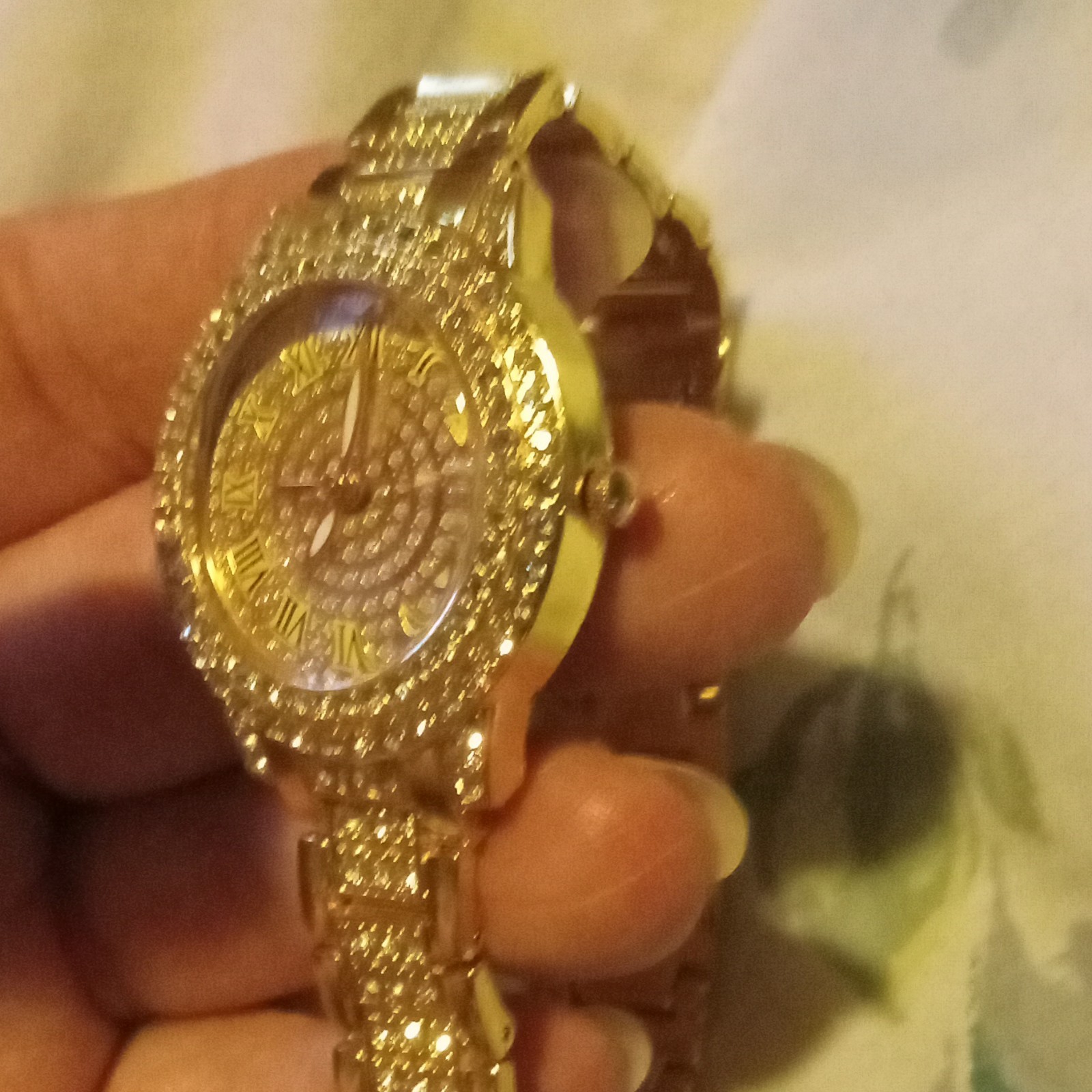 Women’s Dress Round Analog 12-Hour Watch Gold Dial Roman Numerals Crystal Bezel