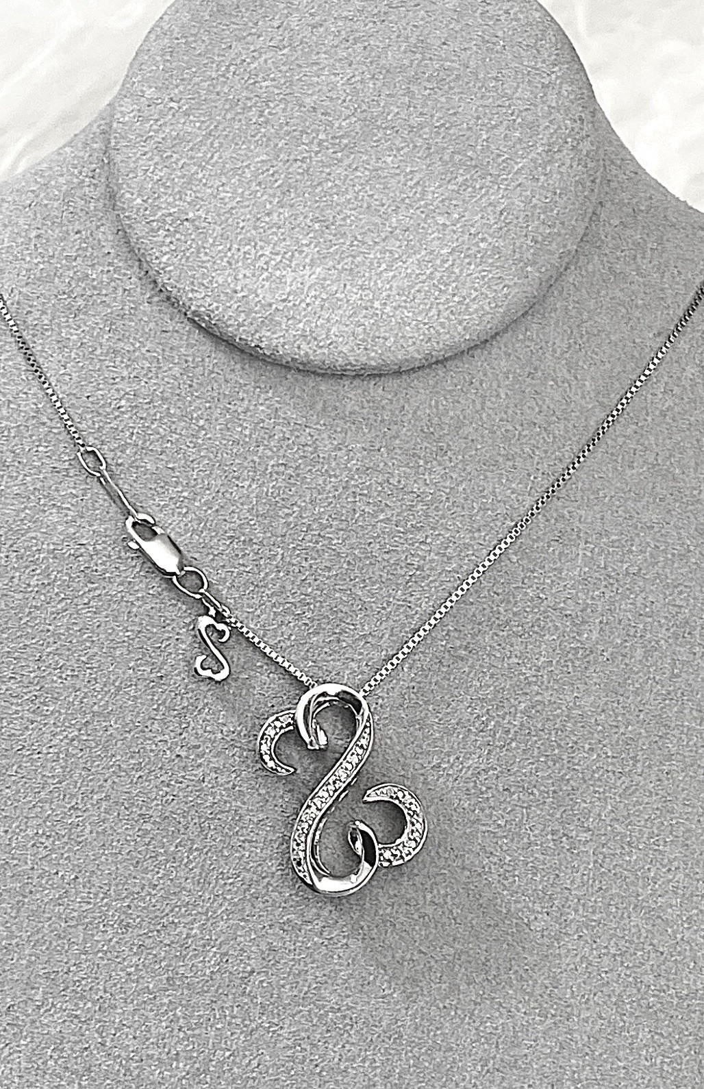 Jane Seymour Open Hearts White Diamond Curlique 925 S. Silver Necklace~MRP $229