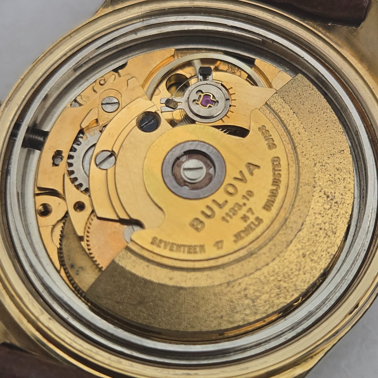 Vintage BULOVA men’s automatic watch day/date ETA 2879 swiss 1977