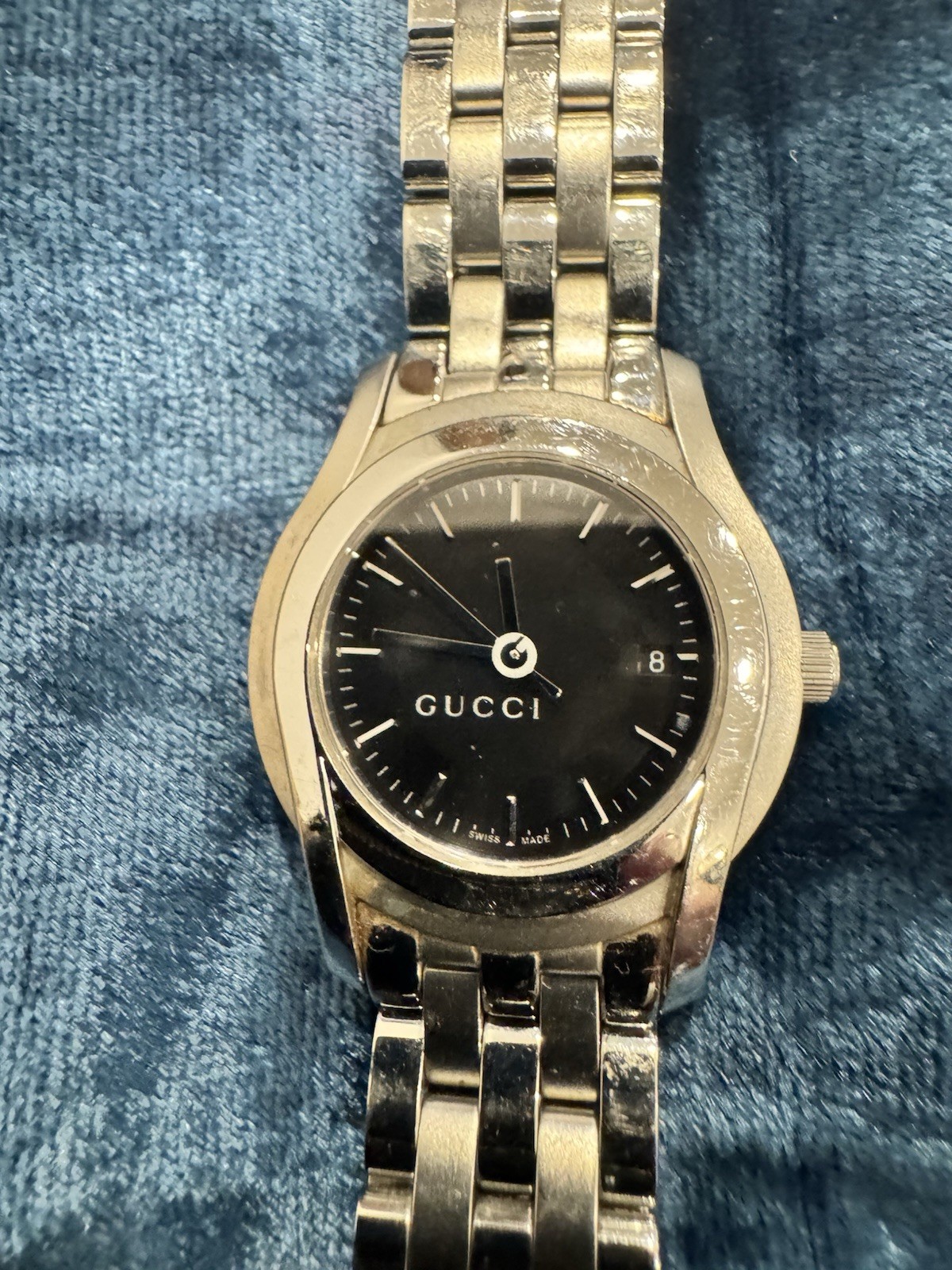 Gucci 5500L Swiss Made Quartz Date 30m WR Stainless Steel Black Dial