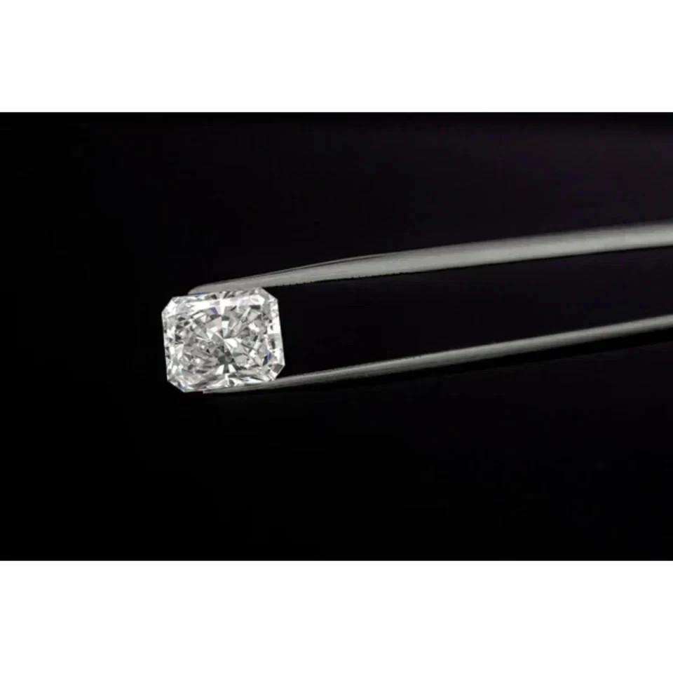 Lab Grown CVD Diamond 1.00 Ct Radiant Cut D Color, VGTL Certified Loose Diamond