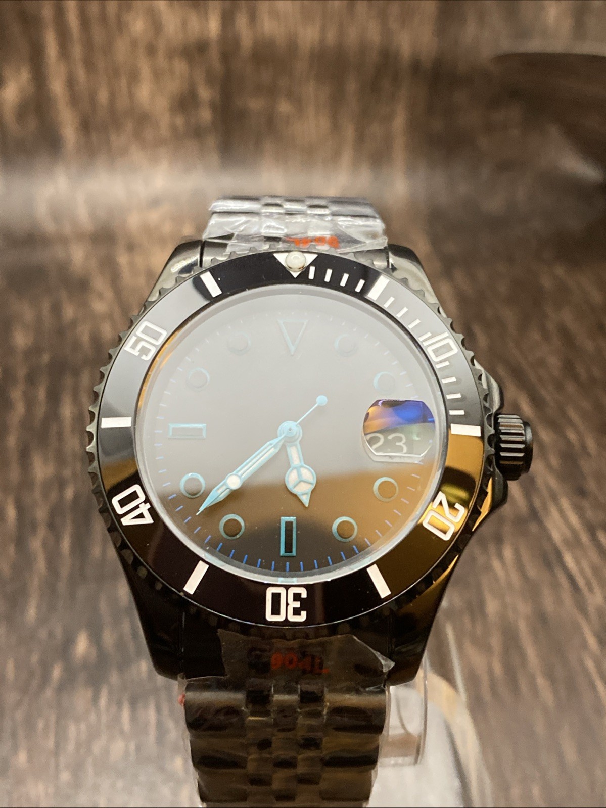 Black PVD Coated Case And Automatic Mens Date Watch Sapphire Crystal