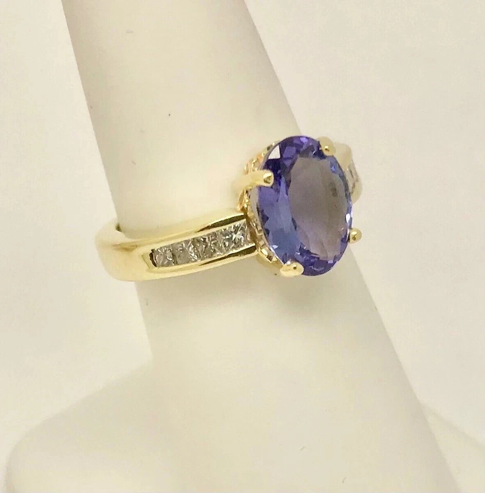 3.55 Ct Oval Cut Tanzanite Women’s Unique Engagement Ring 14K Yellow Gold