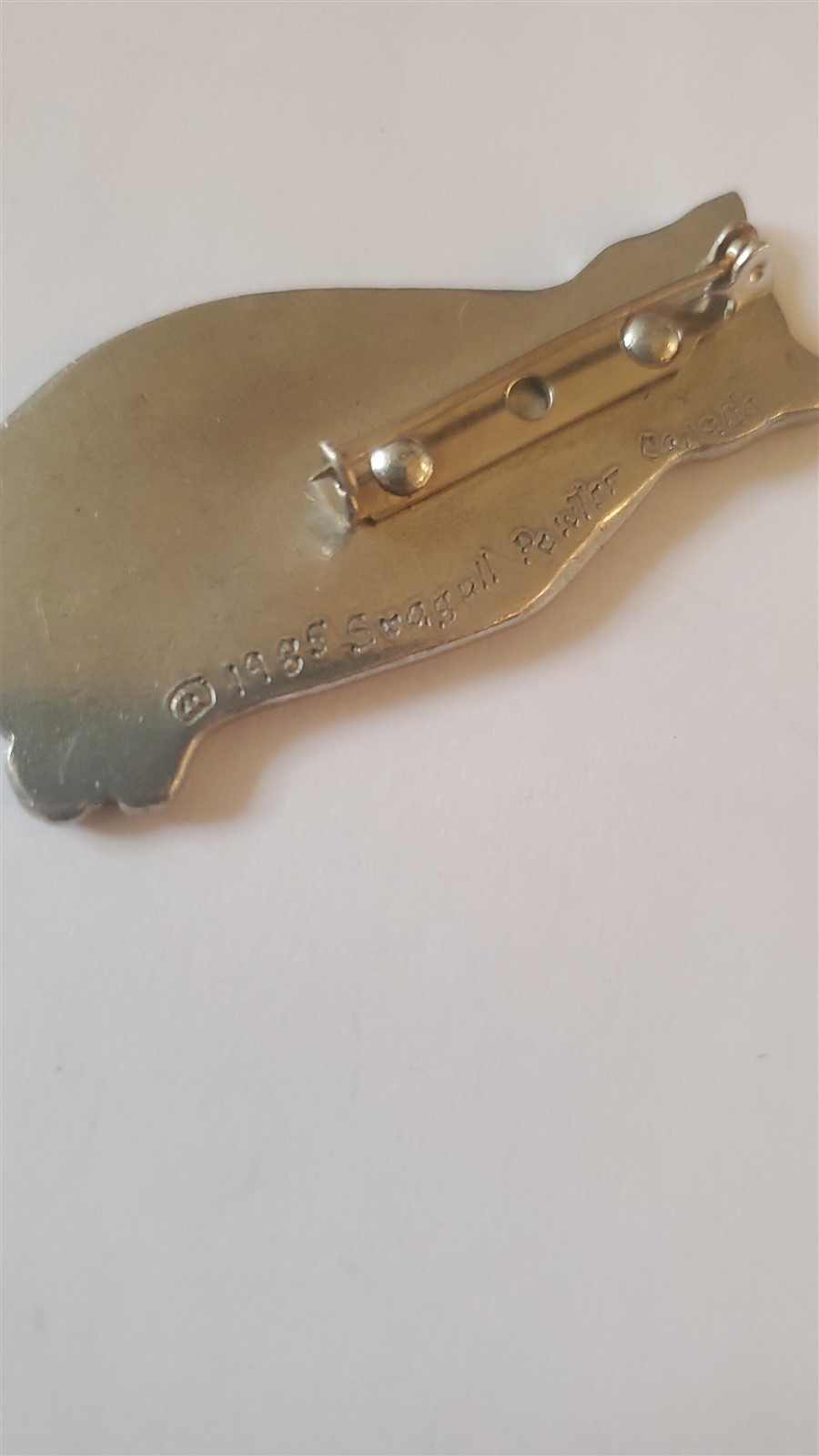 ~ VTG 1985 SIGNED Seagull Pewter Canada Jewelry Brooch Pin Cat 2.25″*H
