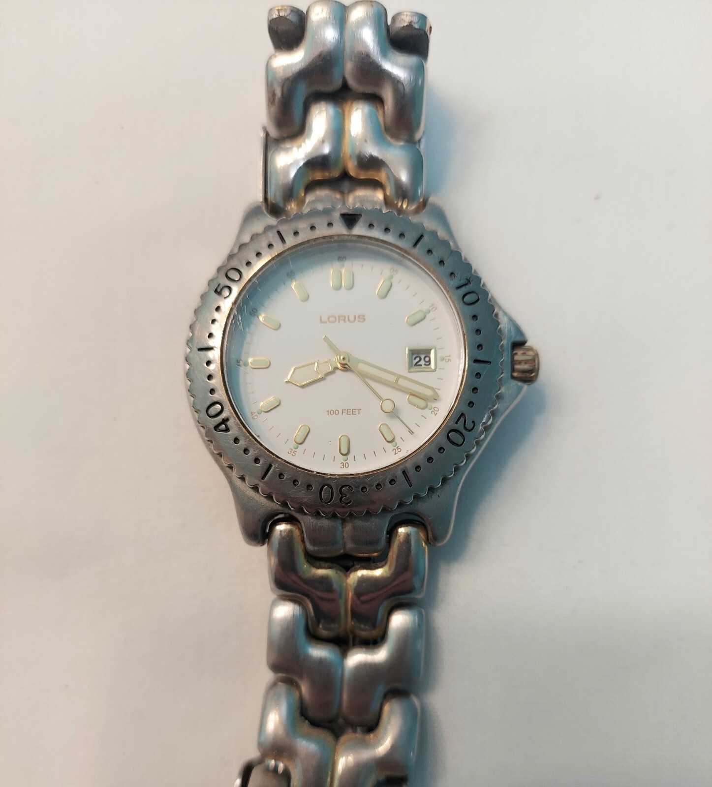 Lorus 100 Feet Water Resistant Men’s Silver Tone Watch