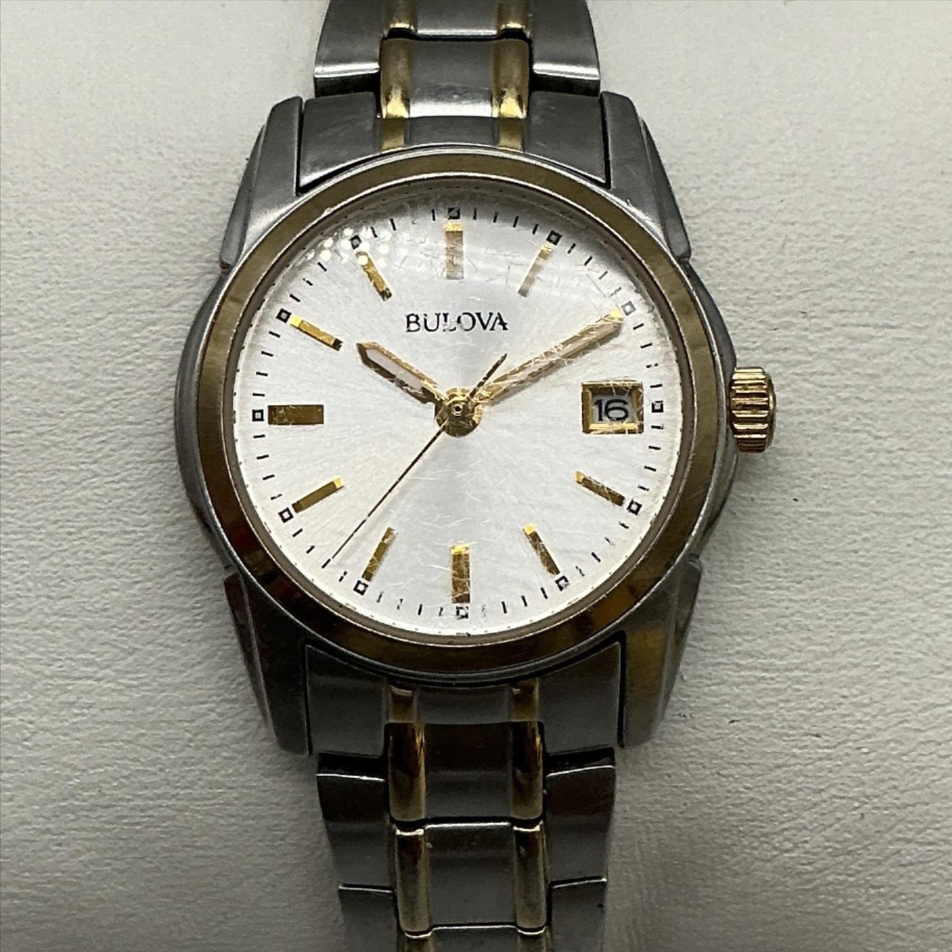 Bulova Womens Watch 26mm Silver Two Tone Date Stainless New Battery 7.75″