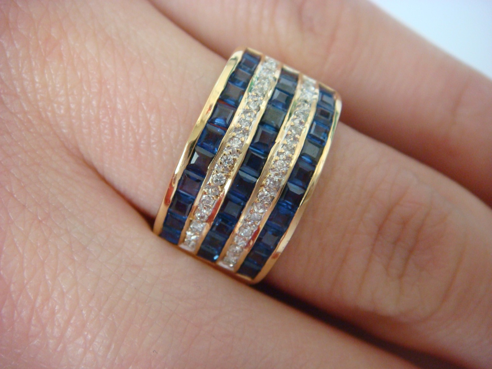 18K YELLOW GOLD 5 ROW SAPPHIRES AND DIAMONDS WIDE LADIES BAND 8.8 GRAMS