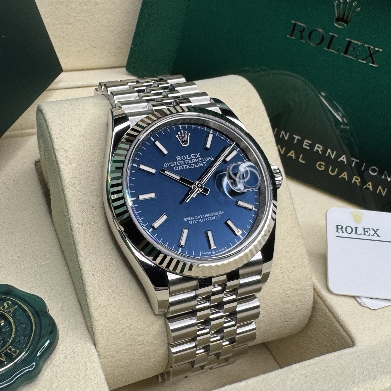 2026 Brand NEW Rolex Datejust 36 126234 Blue Dial 18k Gold Bezel Steel Box Paper