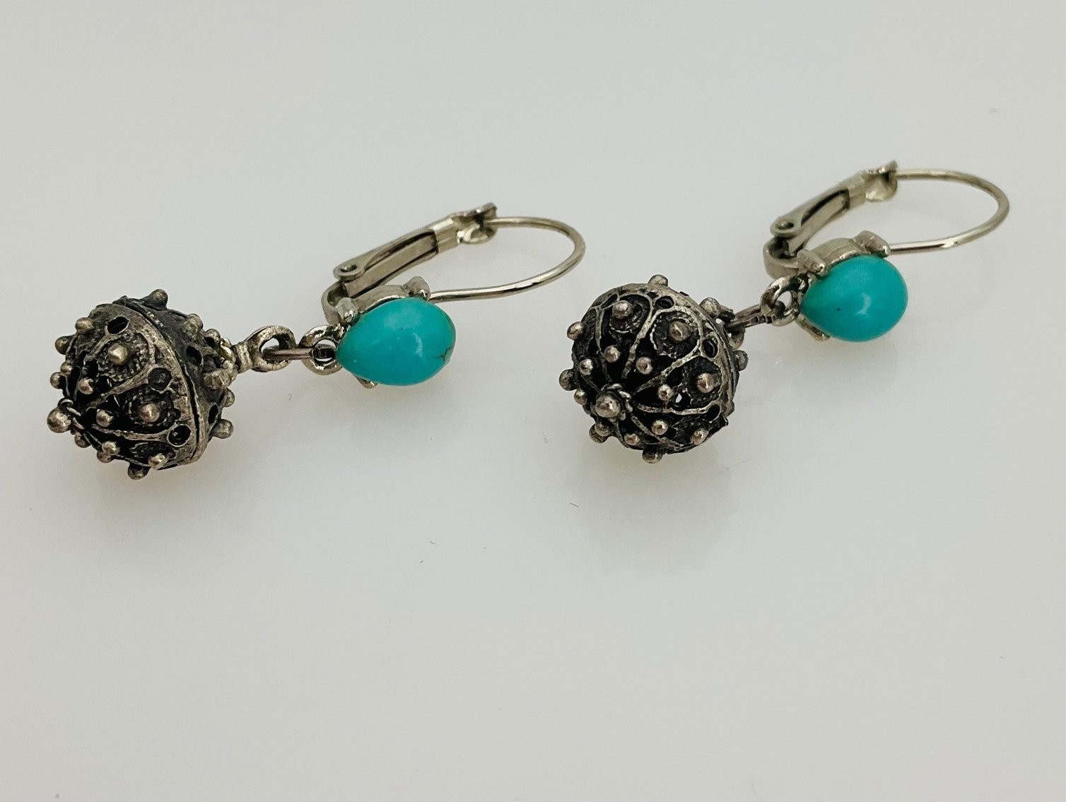 Vintage Croatian Botuni Ball Dangle Earrings Turquoise Silver Tone 6.12g