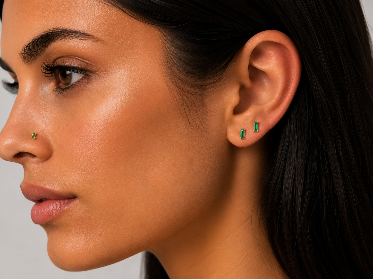 Emerald Baguette CZ Titanium Flat Back Labret Stud Threadless Push Pin 16G-20G