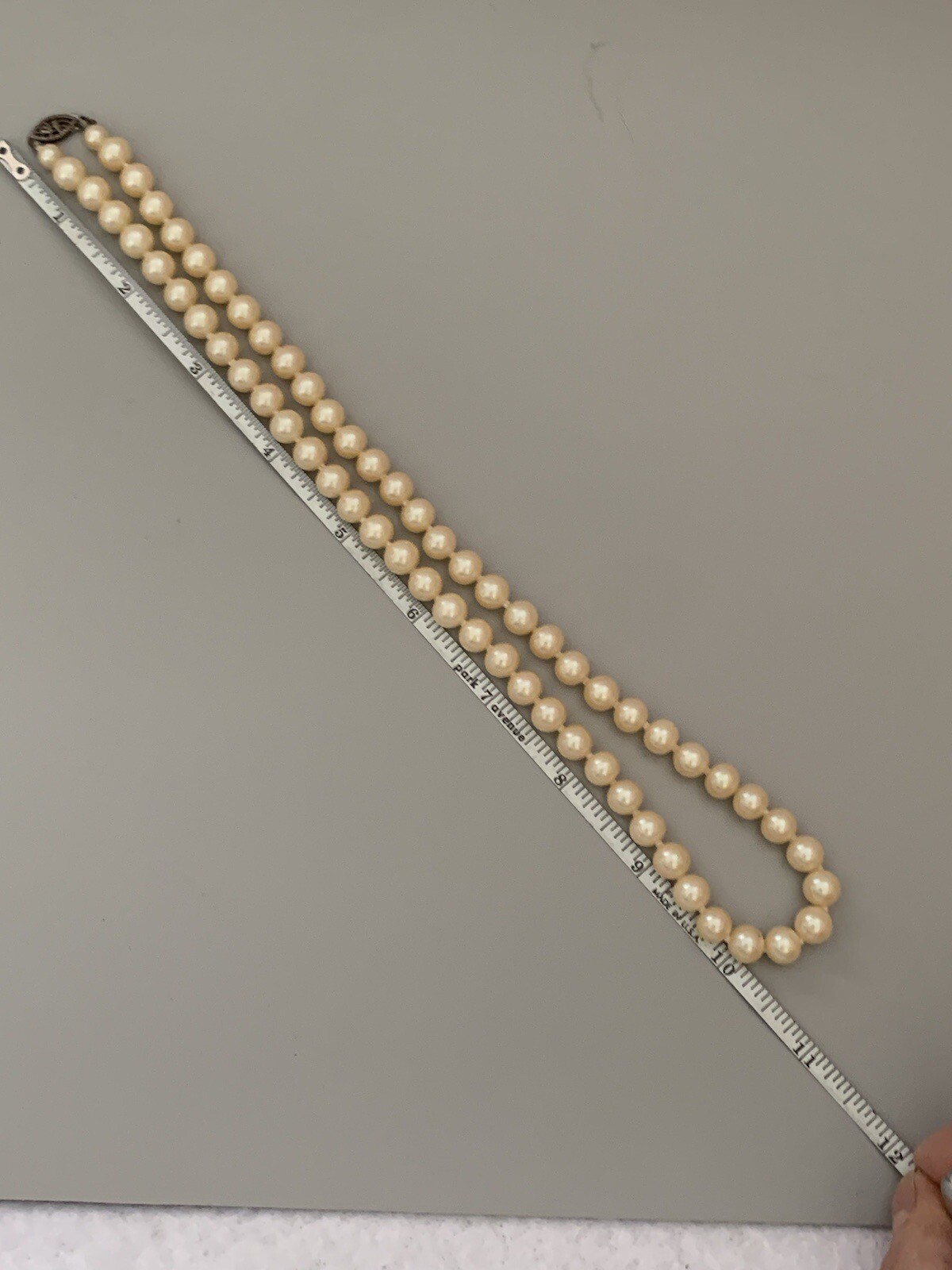 Vintage Faux Ivory Pearl Single Strand Necklace Approx 20” In Length Knotted