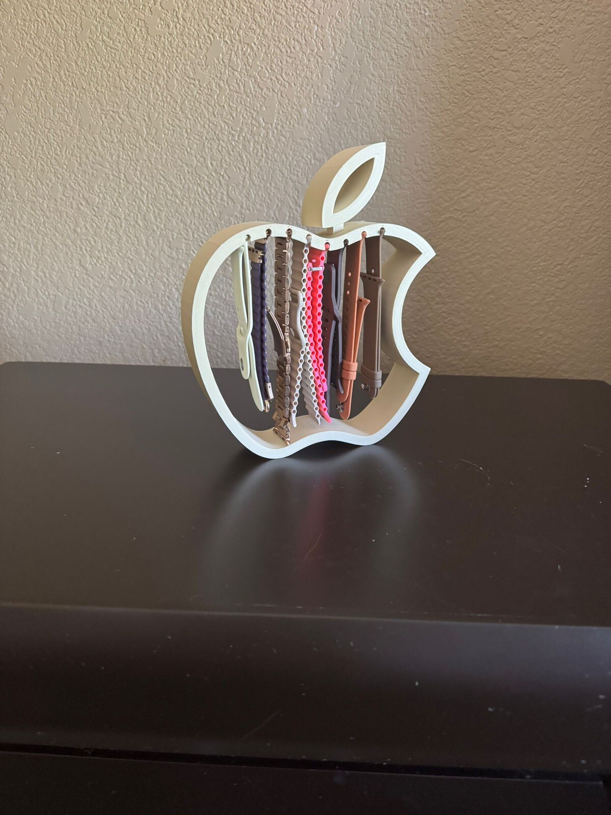 APPLE WATCH BAND HOLDER, DISPLAY, ORGANIZER,it holds up to 8 watch bands