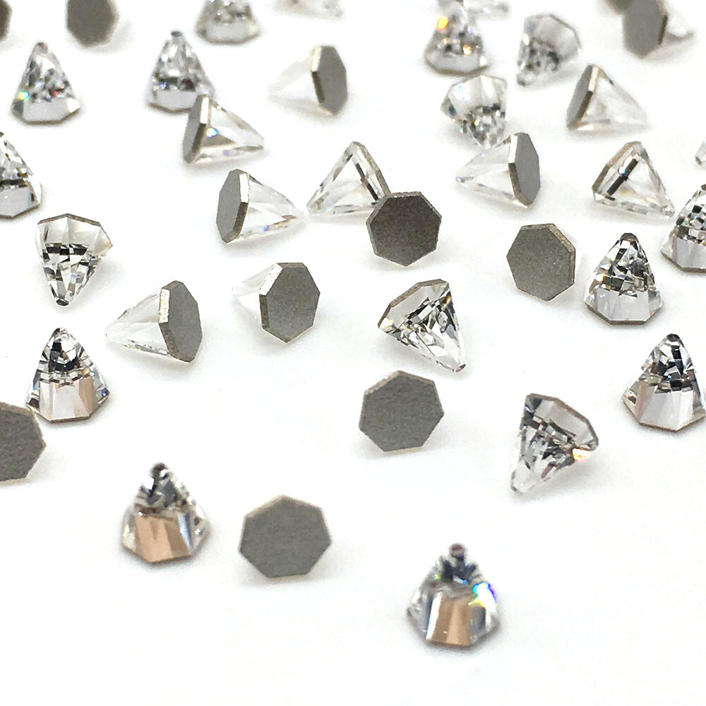 8 Swarovski 2019 Round Spike Flatback 4x4mm nail art tiny clear CRYSTAL 001 NEW
