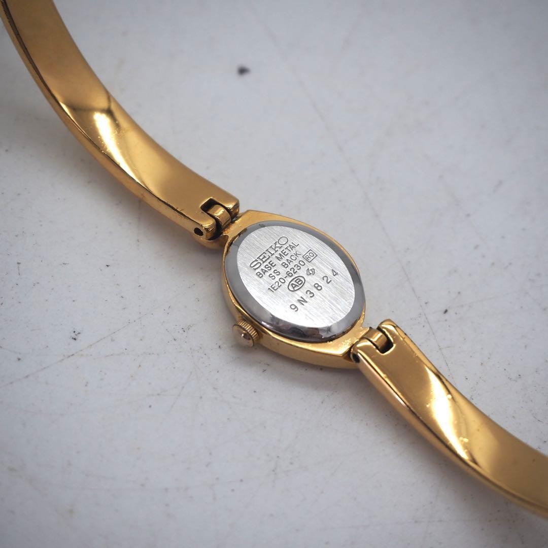 617 Working SEIKO Watch Oval Color Stone Women Gold
